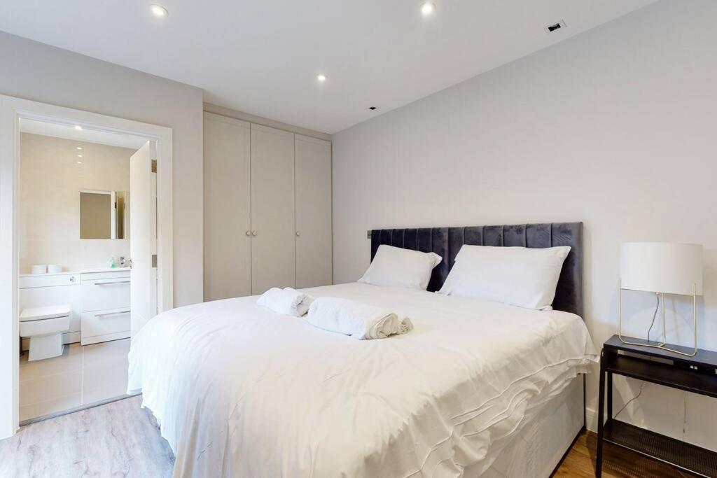 Elegant 2Bed Flat 10Min To Wimbledon Tennis Courts London Exterior foto